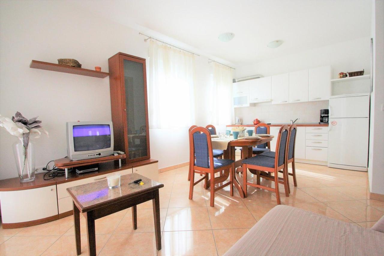 Apartment Mendikovic 포레치 외부 사진
